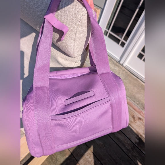 Dagne Dover Medium Landon Carryall, Orchid neoprene, like new - Picture 3 of 10
